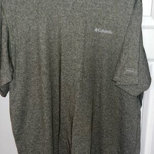 Columbia Men's Olive Short Sleeve Tee size XL Omni-shade breathable